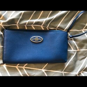 Great condition Coach large wristlet wallet